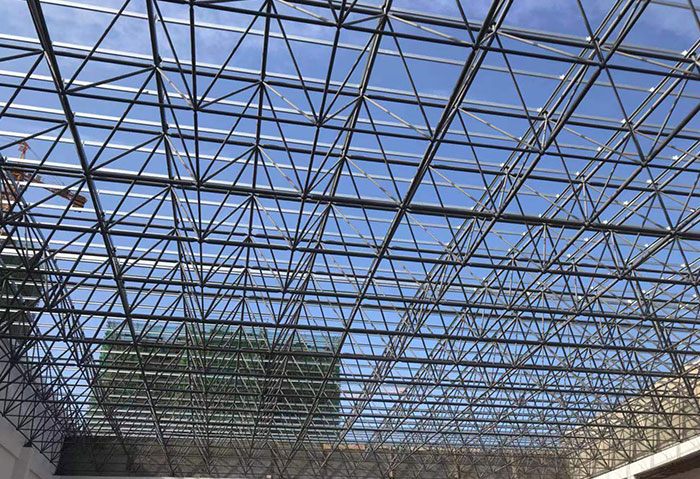 丰县管桁架结构在高速公路等桥梁工程中的应用分析